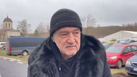 Gigi Becali, la spital după ce a intrat cu bolidul în șanț. Latifundiarul a fost testat pentru consum de alcool și substanțe interzise: „M-a zdruncinat puțin, că e șanț mare acolo”